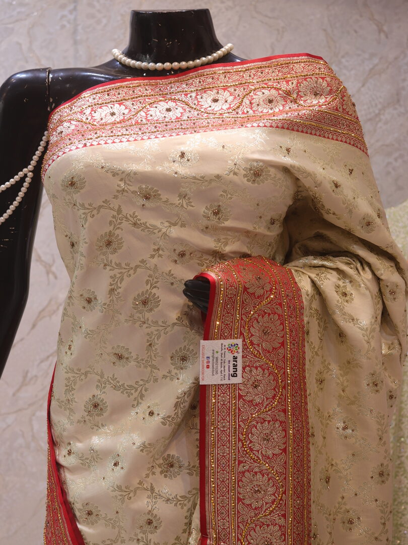 "The Ceramic White" Premium Bridal Banarasi Silk Saree - Image 2