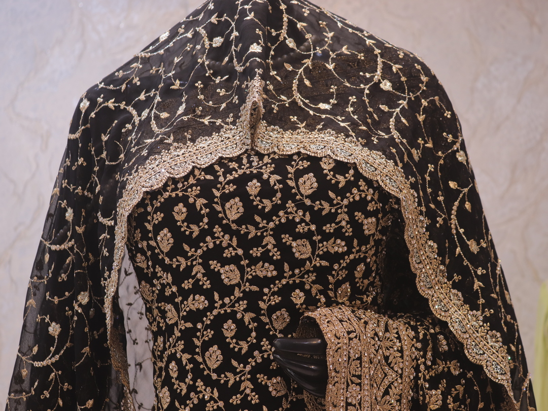 "The Black Crystals" Premium Designer Saree with Veil