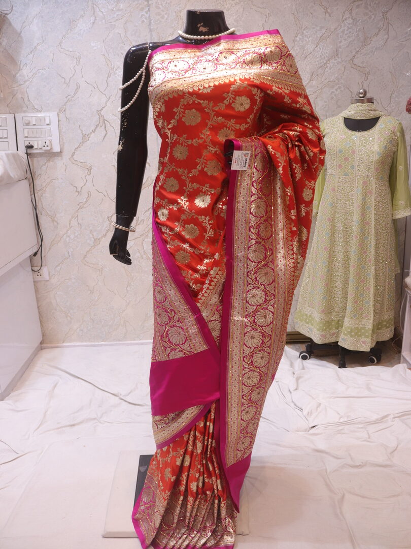 "The Vermillion Red" Premium Bridal Banarasi Silk Saree - Image 3
