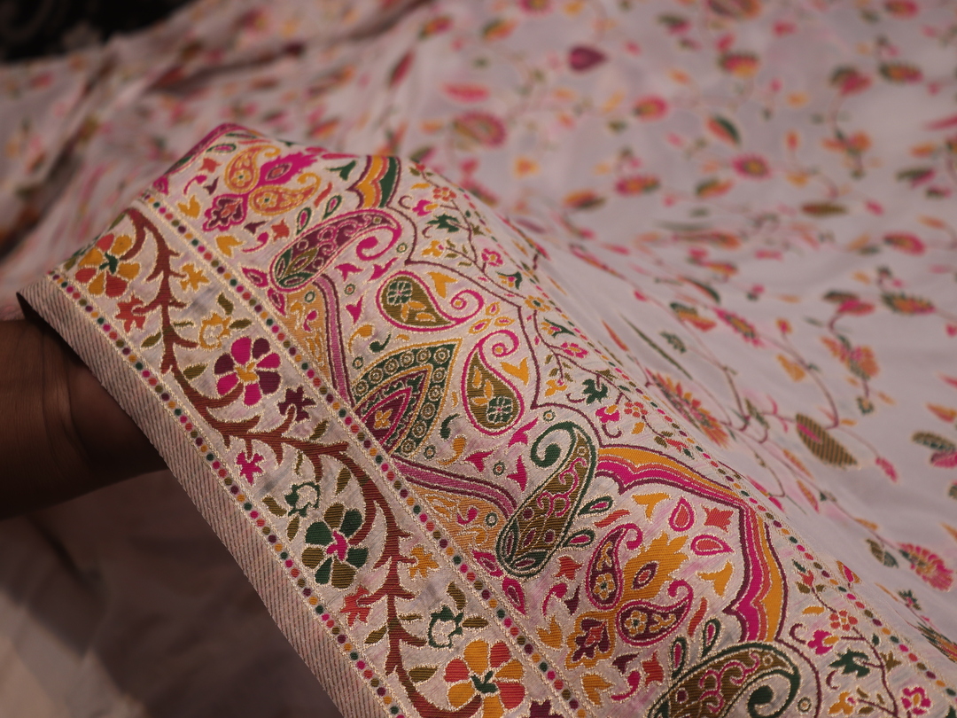 "The Raven White" Premium Pashmina Silk Saree - Image 5