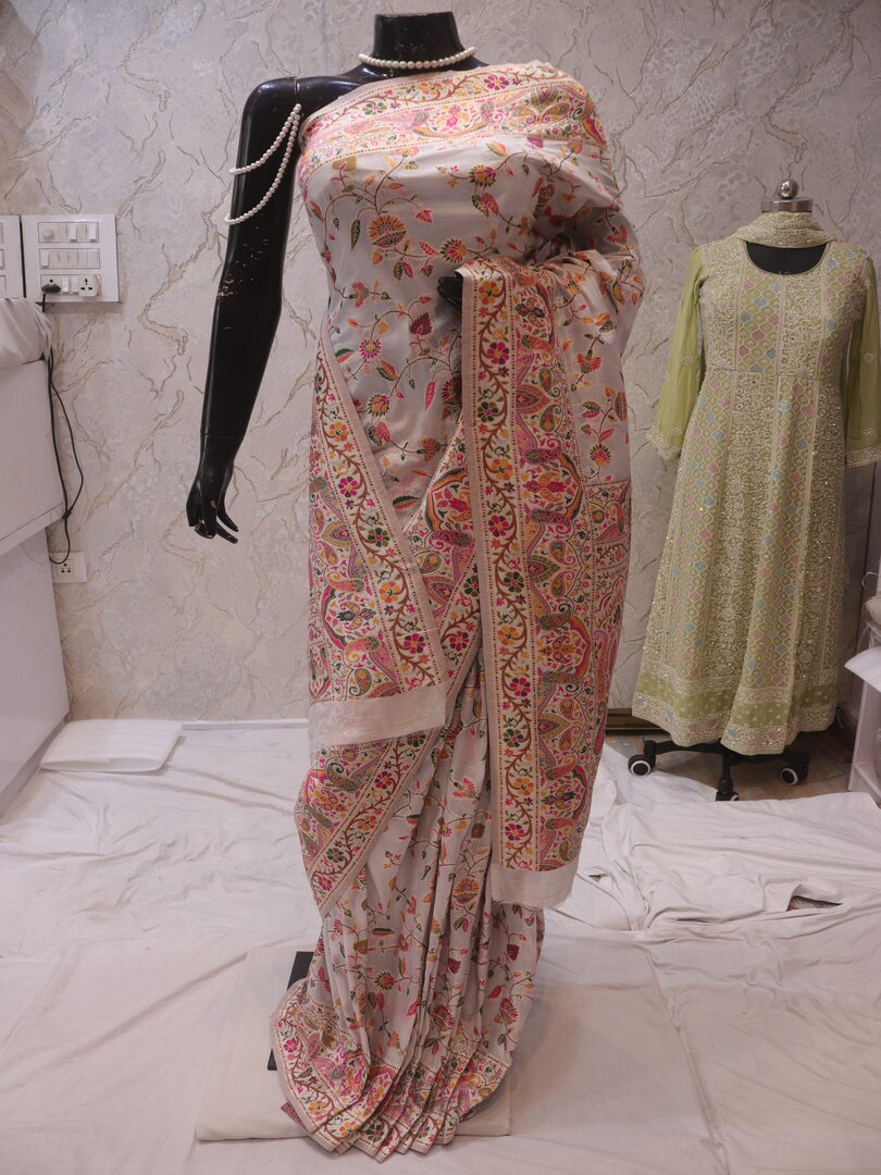 "The Raven White" Premium Pashmina Silk Saree - Image 3