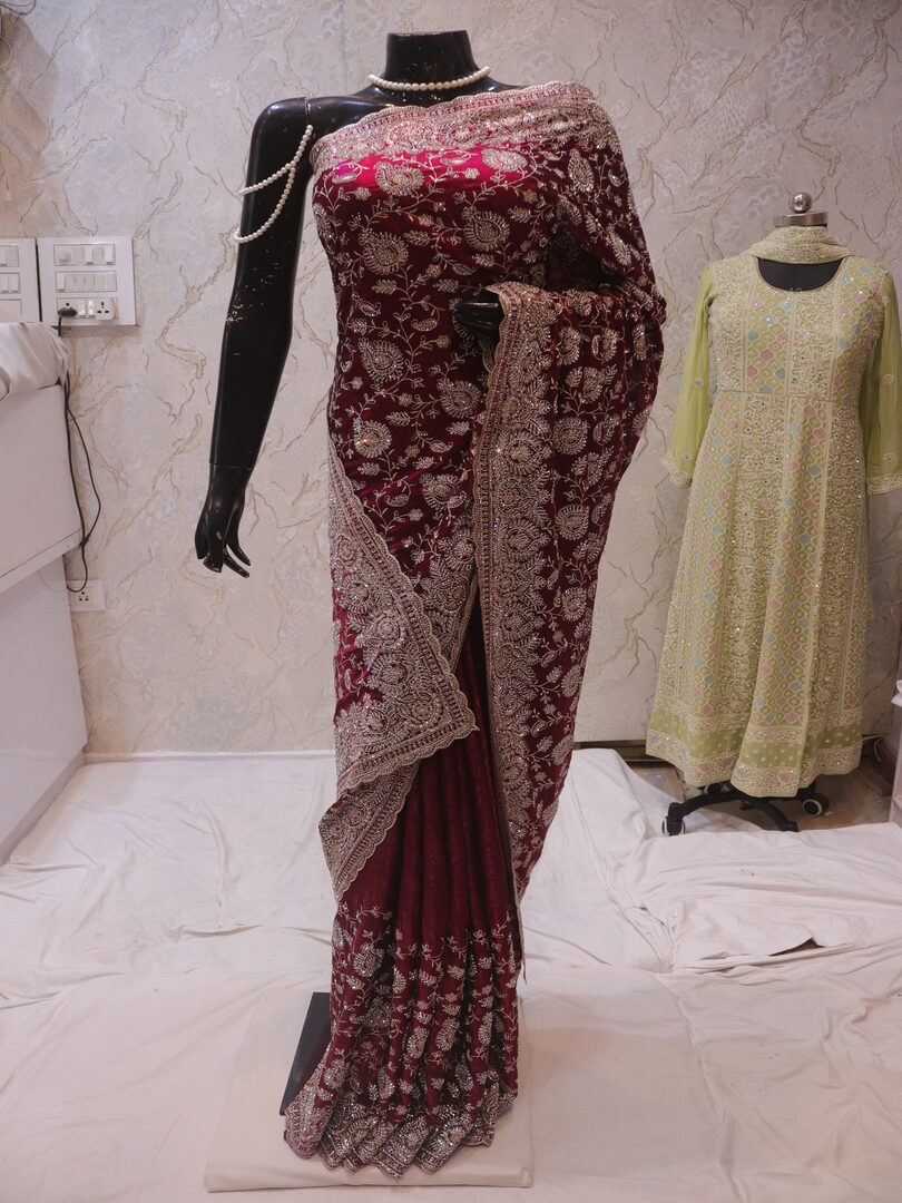 “The Mulberry Splash” Premium Designer Saree - Image 3