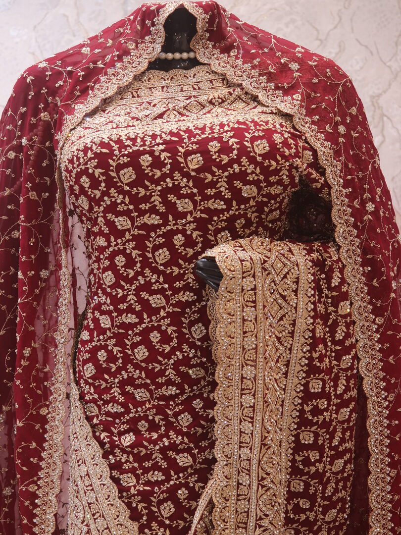 “The Royal Mahogany” Premium Designer Saree with Veil - Image 2