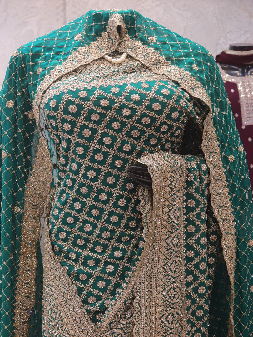 "The Persian Green" Premium Designer Saree with Veil - Image 2