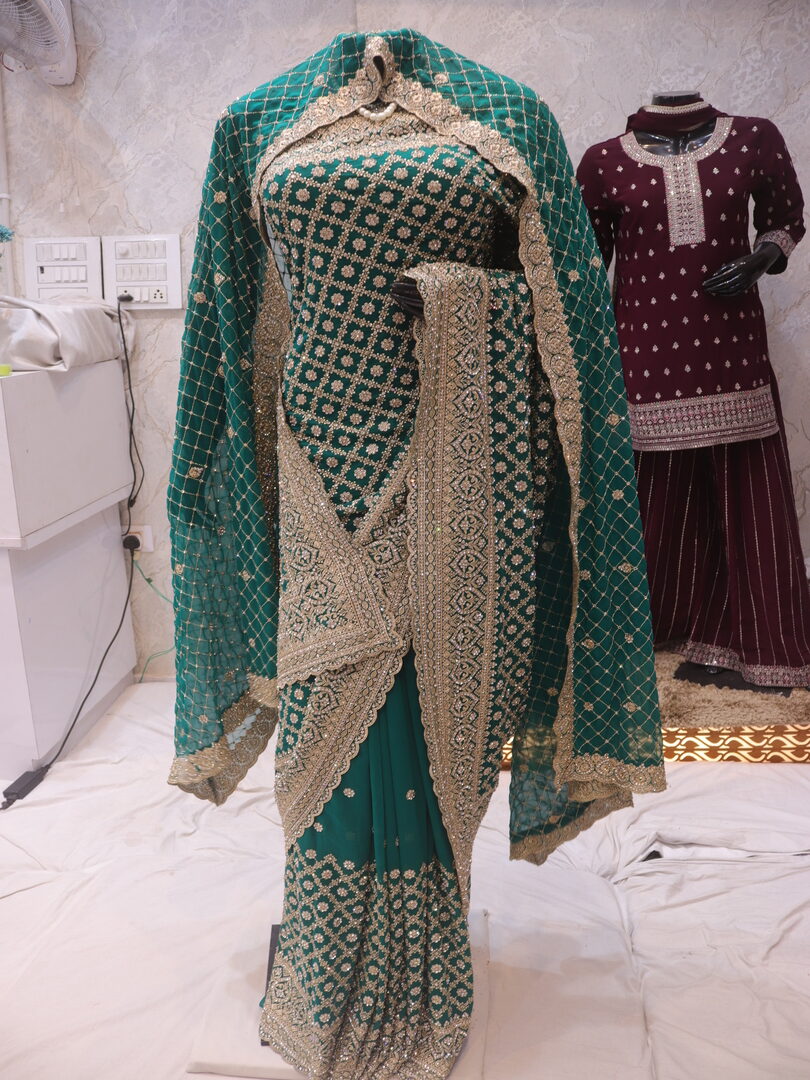 "The Persian Green" Premium Designer Saree with Veil - Image 3