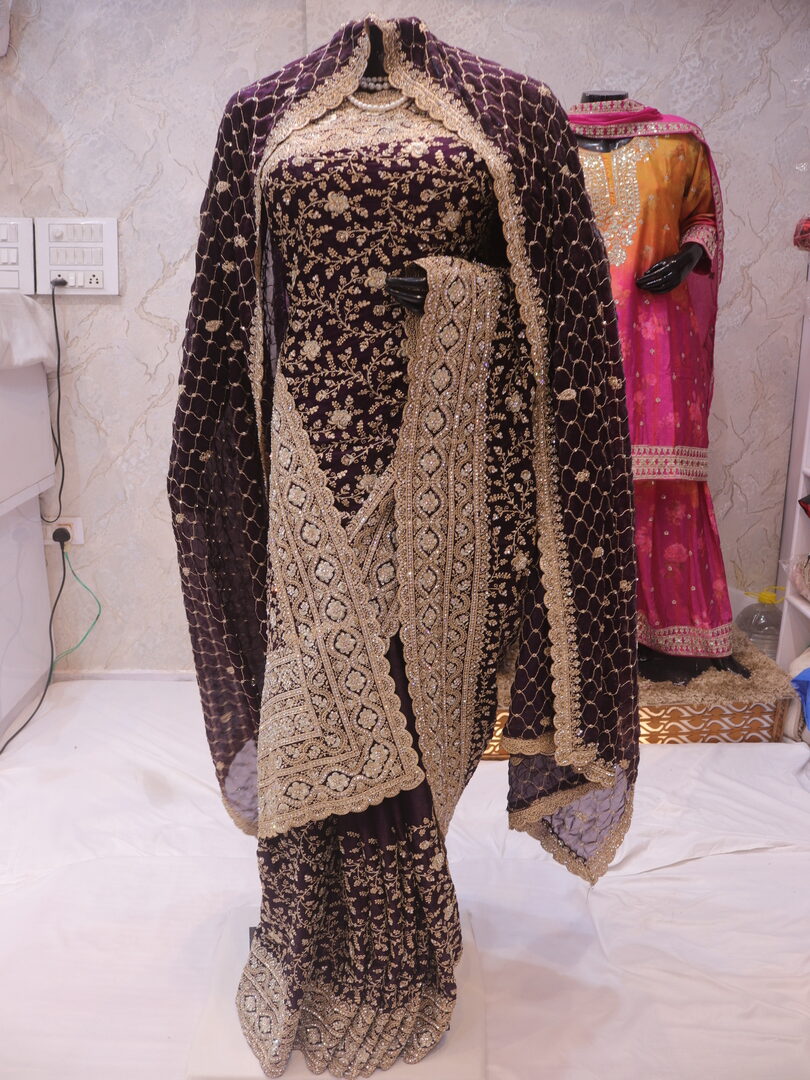 "The Royal Wine" Premium Designer Saree with Veil - Image 3