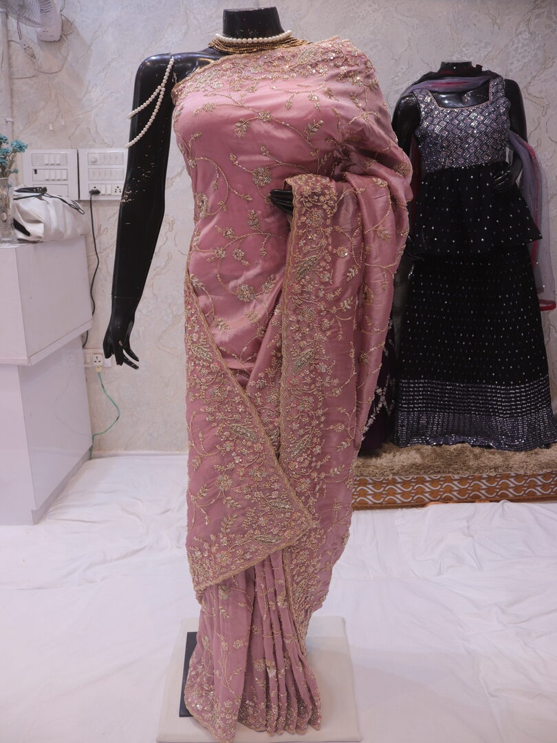 “The Perfect Mauve” Premium Designer Saree - Image 3