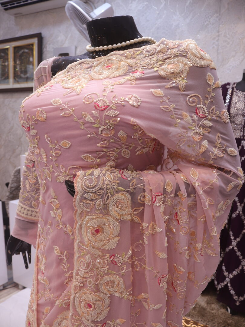 “The Dusty Rose” Premium Designer Saree - Image 4