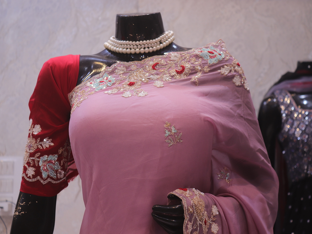 “The Exquisite Elegant Mauve” Premium Designer Saree