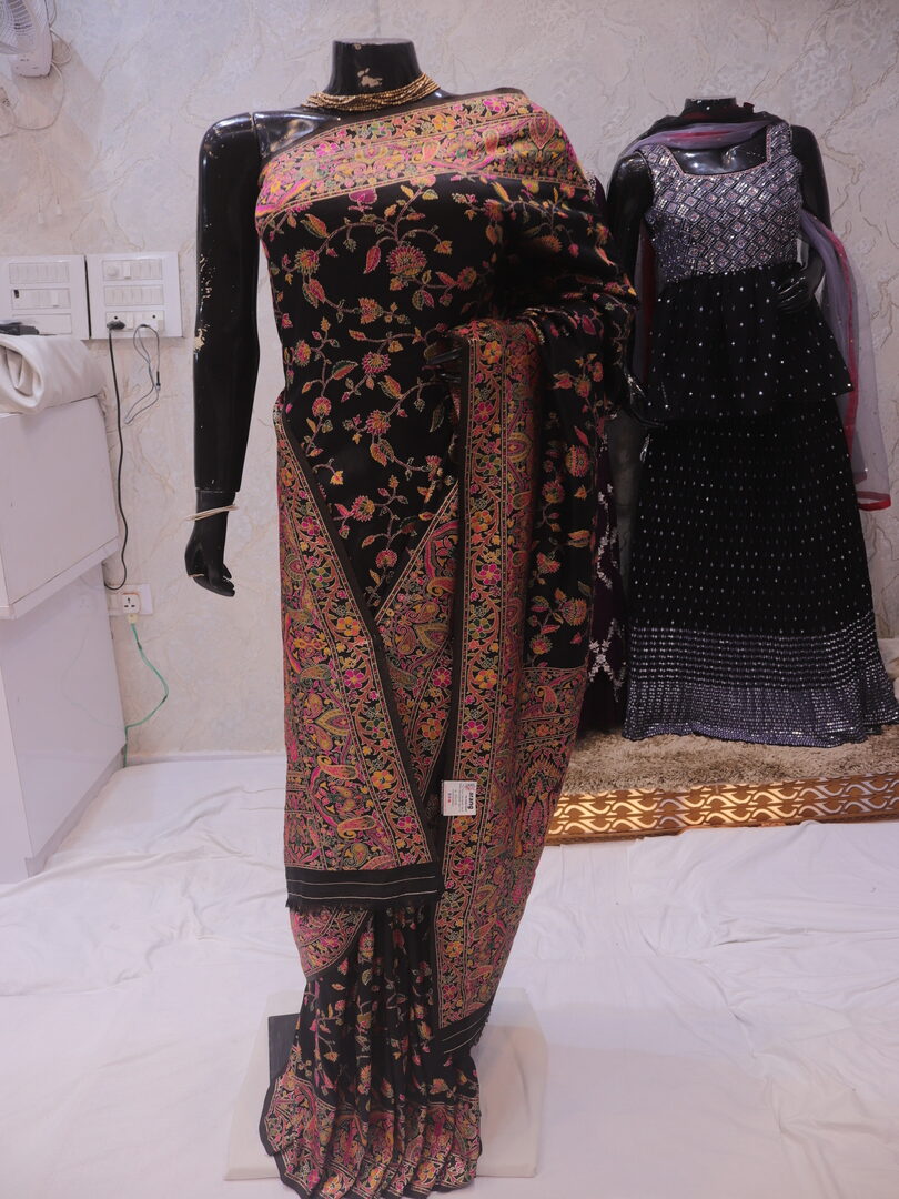 "The Pure Black" Premium Pashmina Silk Saree - Image 3