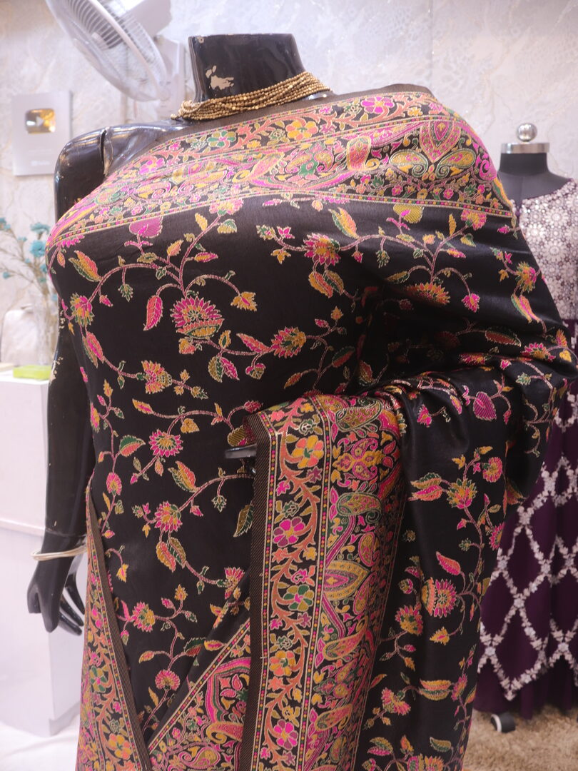 "The Pure Black" Premium Pashmina Silk Saree - Image 4