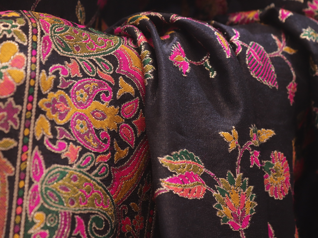 "The Pure Black" Premium Pashmina Silk Saree - Image 5